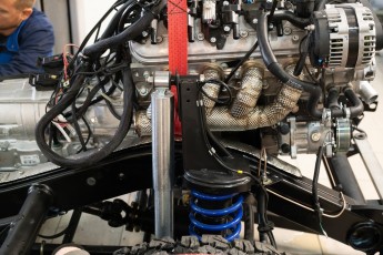 3-021-Convertible-Mercedes-250GD-SeleniteGrey-069248a