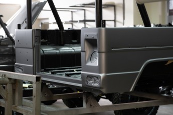 3-049-Convertible-Mercedes-250GD-SeleniteGrey-069248a