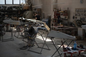 3-071-Convertible-Mercedes-250GD-SeleniteGrey-069248a