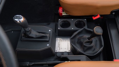 1-007-Custom-Mercedes-GWagon-ChinaBlue-075954