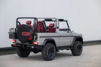 2B-013-Convertible-Mercedes-250GD-MojaveSilver-083791