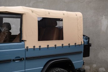 2B-022-Custom-Mercedes-GWagon-ChinaBlue-075954