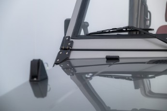 2B-033-Convertible-Mercedes-250GD-MojaveSilver-083791