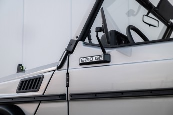 2B-039-Convertible-Mercedes-250GD-MojaveSilver-083791