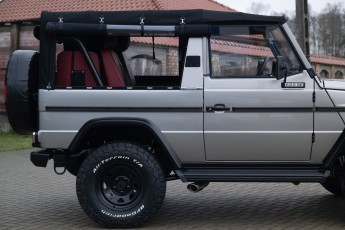 2B-042-Convertible-Mercedes-250GD-MojaveSilver-083791