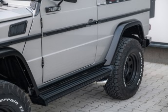 2B-055-Convertible-Mercedes-250GD-MojaveSilver-083791