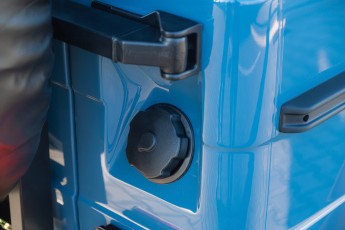 2B-058-Custom-Mercedes-GWagon-ChinaBlue-075954