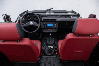 2B-075-Convertible-Mercedes-250GD-MojaveSilver-083791