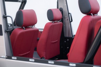 2B-078-Convertible-Mercedes-250GD-MojaveSilver-083791