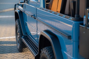 2B-086-Custom-Mercedes-GWagon-ChinaBlue-075954