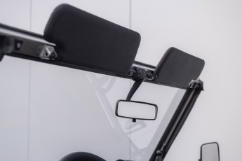 2B-104-Convertible-Mercedes-250GD-MojaveSilver-083791