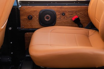 2B-120-Custom-Mercedes-GWagon-ChinaBlue-075954