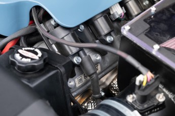 2B-135-Custom-Mercedes-GWagon-ChinaBlue-075954