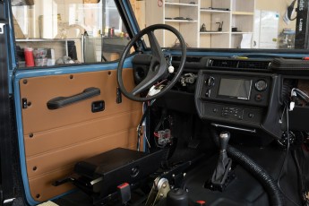 3-011-Custom-Mercedes-GWagon-ChinaBlue-075954