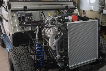 3-019-Convertible-Mercedes-250GD-MojaveSilver-083791