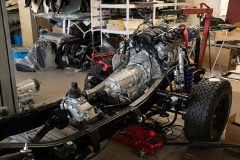 3-037-Custom-Mercedes-GWagon-ChinaBlue-075954