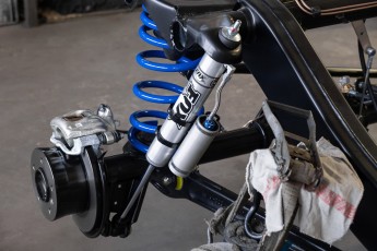 3-044-Custom-Mercedes-GWagon-ChinaBlue-075954