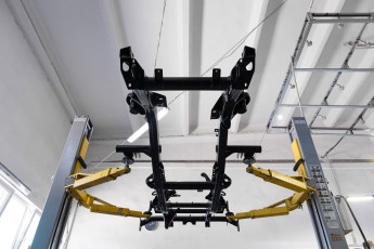 3-049-Custom-Mercedes-GWagon-ChinaBlue-075954