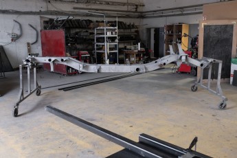 3-062-Custom-Mercedes-GWagon-ChinaBlue-075954