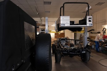 3-070-Convertible-Mercedes-250GD-MojaveSilver-083791