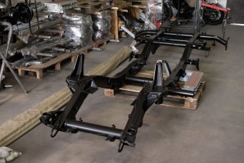 3-084-Convertible-Mercedes-250GD-MojaveSilver-083791