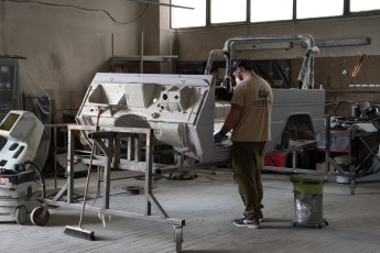 3-095-Convertible-Mercedes-250GD-MojaveSilver-083791