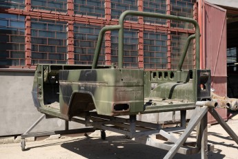 3-106-Convertible-Mercedes-250GD-MojaveSilver-083791