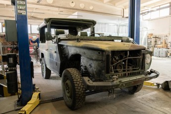 3-108-Convertible-Mercedes-250GD-MojaveSilver-083791