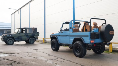 1-001-Vintage-Mercedes-GWagon-ChinaBlue-079142