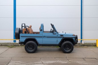 2B-001-Vintage-Mercedes-GWagon-ChinaBlue-079142