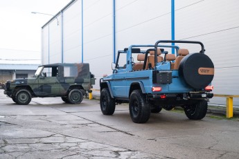 2B-007-Vintage-Mercedes-GWagon-ChinaBlue-079142