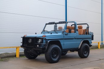 2B-008-Vintage-Mercedes-GWagon-ChinaBlue-079142