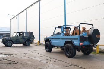 2B-009-Vintage-Mercedes-GWagon-ChinaBlue-079142