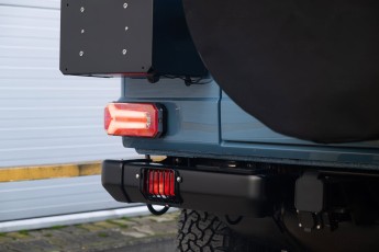 2B-035-Vintage-Mercedes-GWagon-ChinaBlue-079142