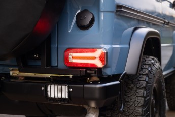 2B-036-Vintage-Mercedes-GWagon-ChinaBlue-079142