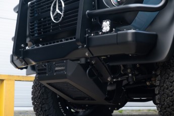 2B-041-Vintage-Mercedes-GWagon-ChinaBlue-079142