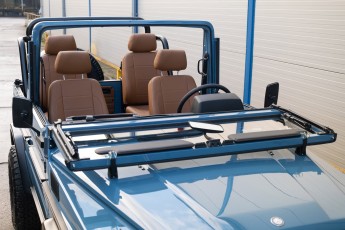 2B-052-Vintage-Mercedes-GWagon-ChinaBlue-079142