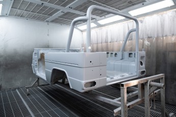 3-024-Vintage-Mercedes-GWagon-ChinaBlue-079142