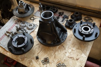 3-026-Vintage-Mercedes-GWagon-ChinaBlue-079142