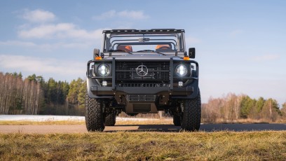 1-003-Convertible-Mercedes-250GD-MojaveSilver-071006