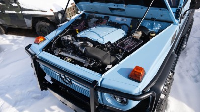 1-007-Convertible-Mercedes-GWagen-GulfBlue-069910