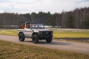 2B-005-Convertible-Mercedes-250GD-MojaveSilver-071006