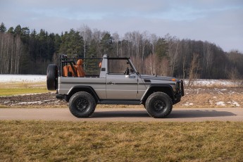 2B-006-Convertible-Mercedes-250GD-MojaveSilver-071006