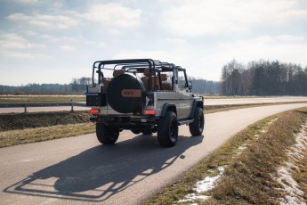 2B-015-Convertible-Mercedes-250GD-MojaveSilver-071006