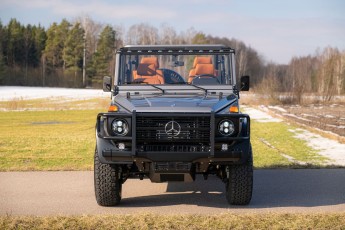 2B-018-Convertible-Mercedes-250GD-MojaveSilver-071006