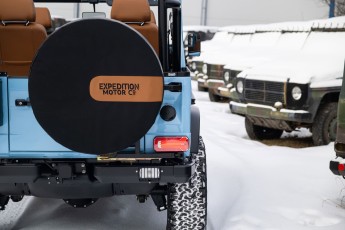 2B-022-Convertible-Mercedes-GWagen-GulfBlue-069910