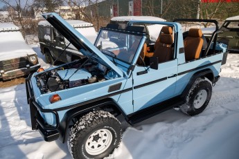 2B-030-Convertible-Mercedes-GWagen-GulfBlue-069910