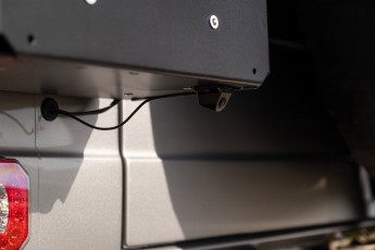 2B-031-Convertible-Mercedes-250GD-MojaveSilver-071006