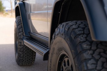 2B-032-Convertible-Mercedes-250GD-MojaveSilver-071006