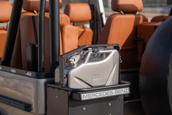 2B-033-Convertible-Mercedes-250GD-MojaveSilver-071006